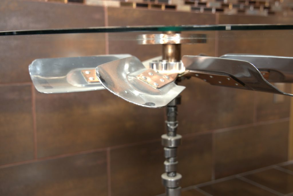 Mesa de Ventilador Cromada